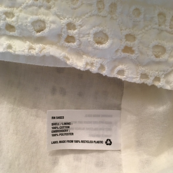 Baby Gap Eyelet Embroidered Button Down Top - 4T - Picture 7 of 7